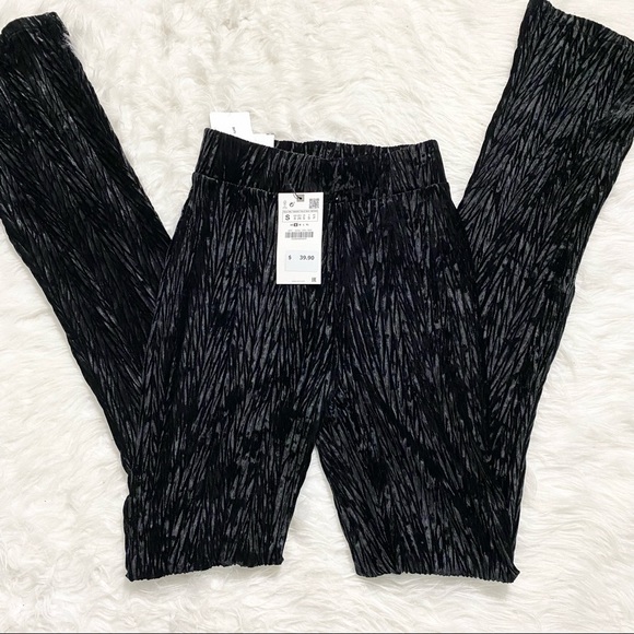 Zara Pants - ZARA Black Flared Velvet Pants